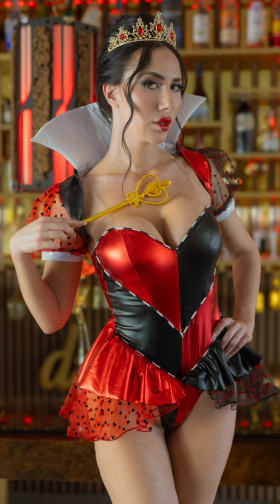 Royal Temptress Queen Of Hearts Costume
