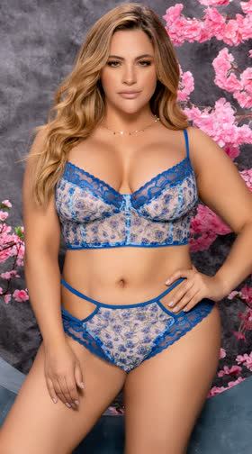 Plus Size Secret Garden Bra Set