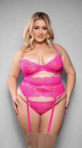 Plus Size Juliette Three Piece Bra And Garter Set