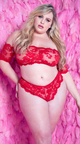 Plus Size Don't Mesh With Me Lace Bralette Set