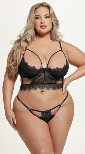 Plus Size Mila Cut-Out Bra Set