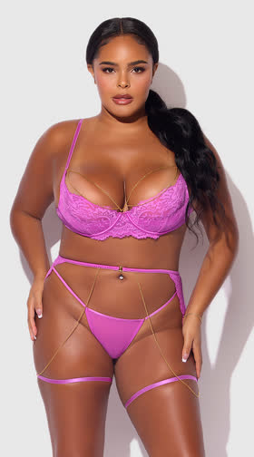 Plus Size Reanna Lace & Chain Garter Set