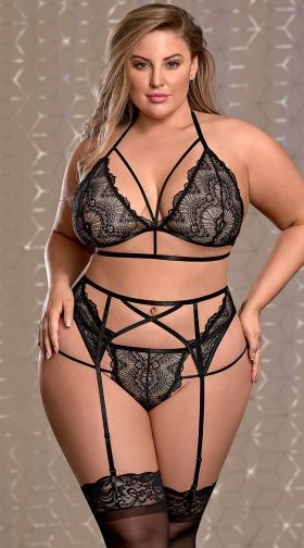 Plus Size Triangle Treat Bra Set