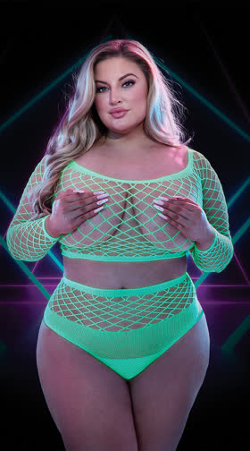 Plus Size Glow-in-the-Dark Fishnet Crop Top Set