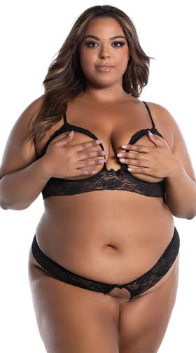 Plus Size Hide And Peek Lace Bra Set