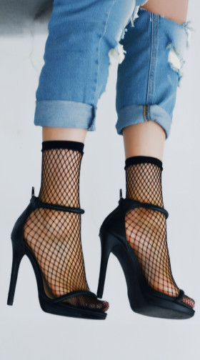 Small Gauge Fishnet Socks